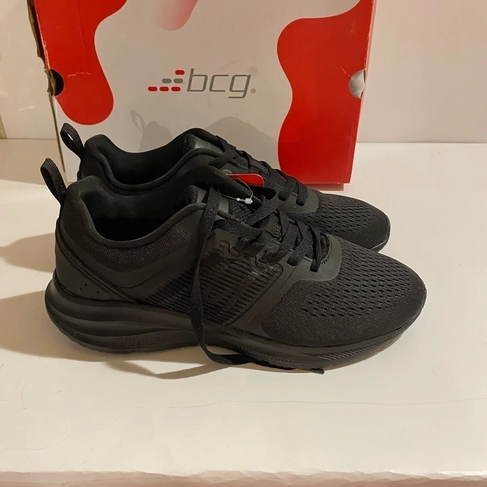 BCG Men’s Outracer Black Sneakers 7.5 (IC)